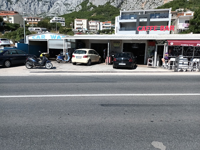 Cafe bar Pitstop